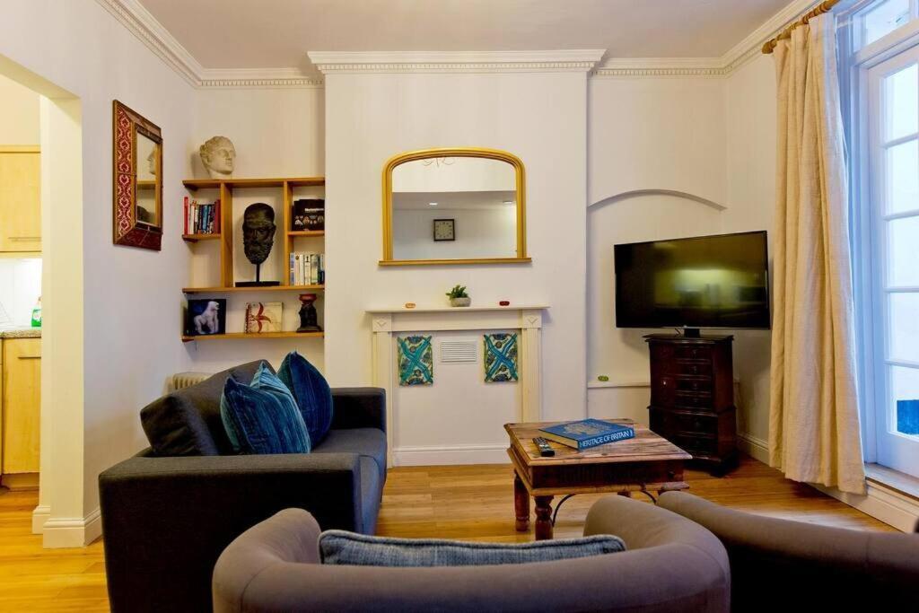 2 Bedroom Central Victoria Appartamento Londra