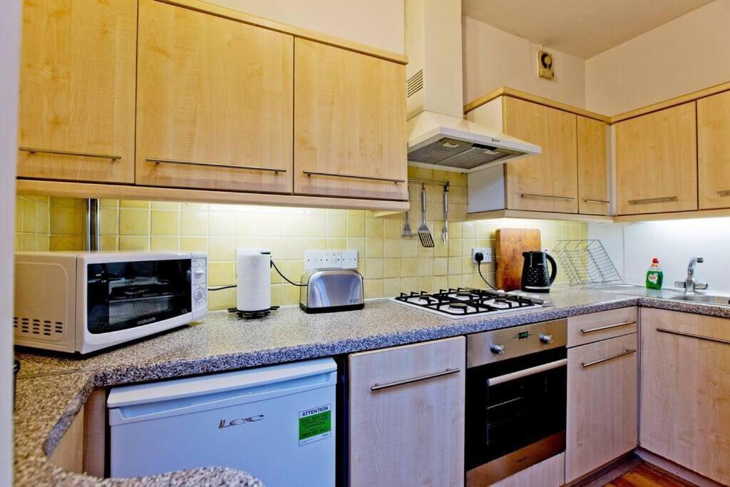 2 Bedroom Central Victoria *